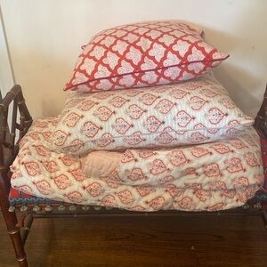 Queen Roller Rabbit Bedding and Pillows